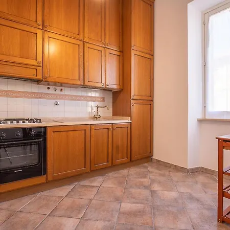 Apartment Cesare Vatican Museums Rom