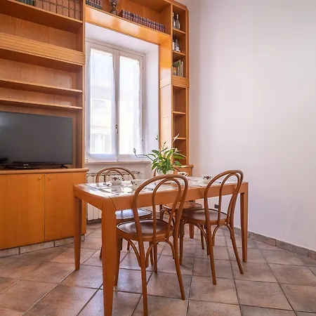 Apartment Cesare Vatican Museums Rom